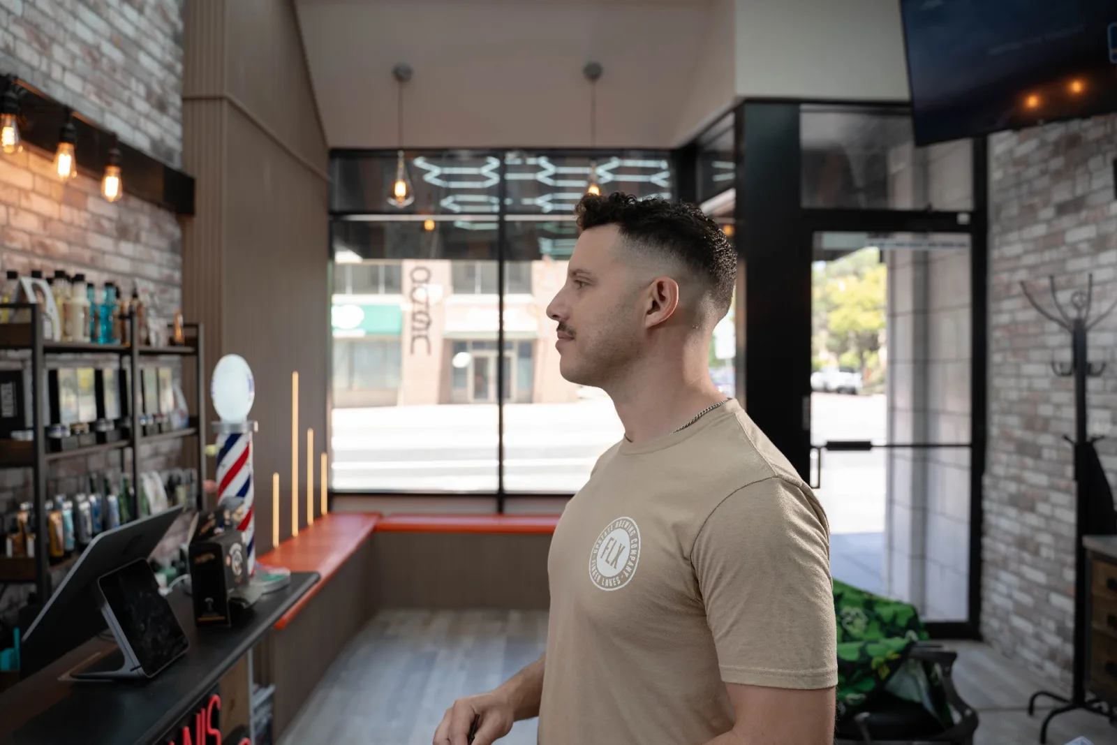 Mid Fade vs Low Fade: Which One Suits You?
