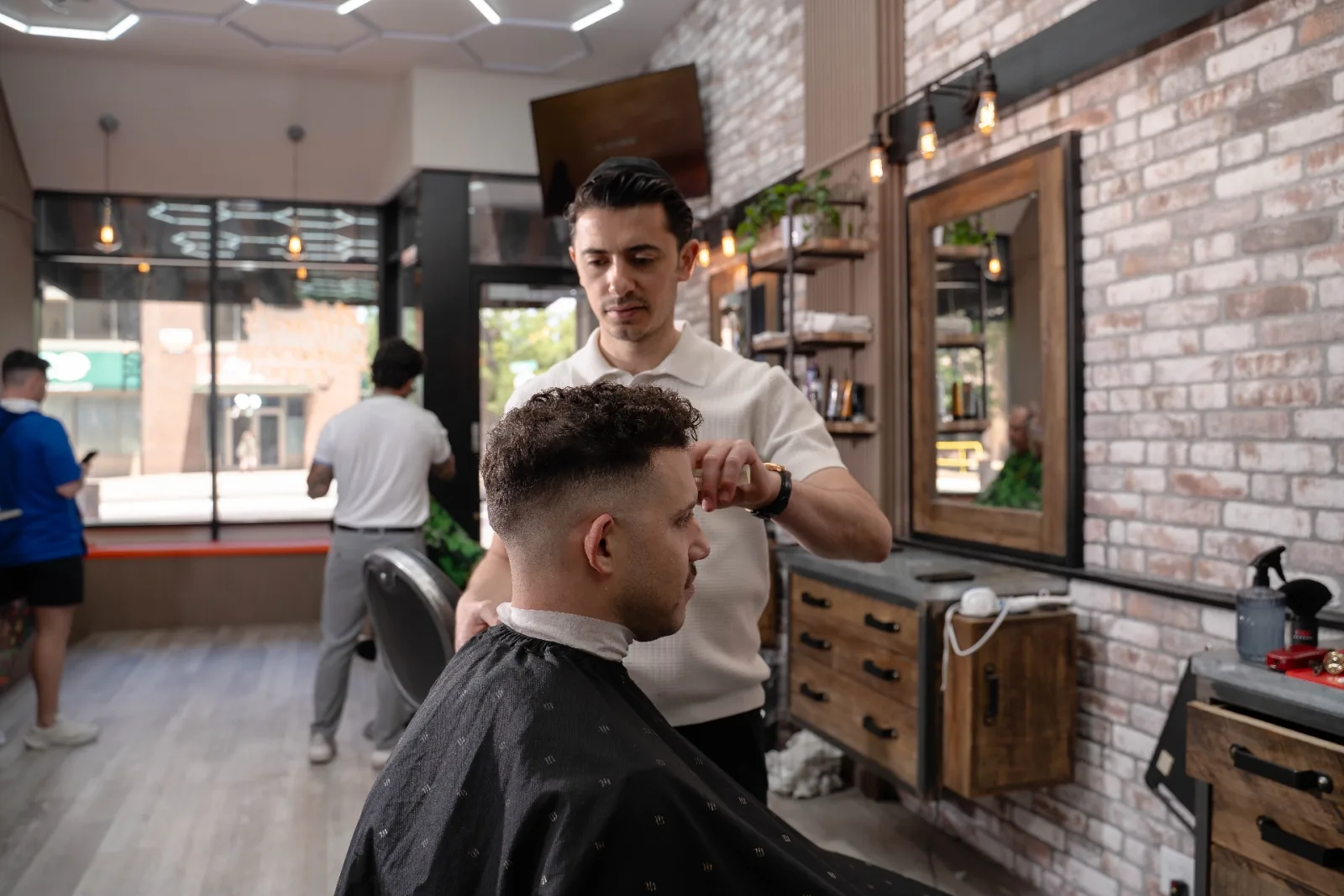 Beard Grooming Guide: Stubble to Full Beard