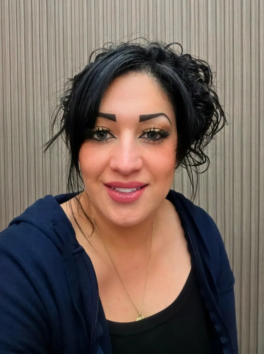 Maria - Barber & Cosmetologist